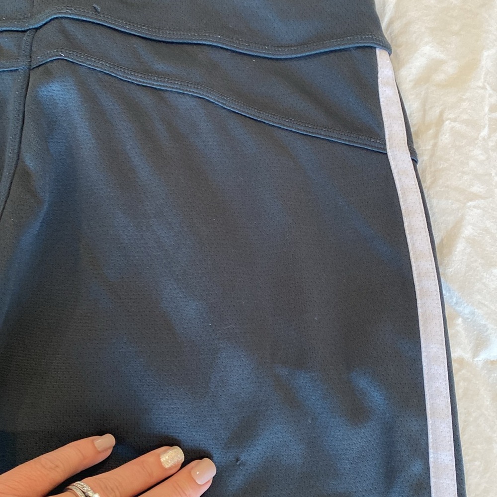 Gray workout capri - Picture 5 of 5